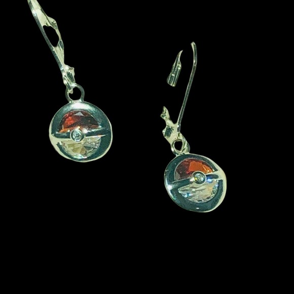 Pokémon Poke Ball earrings - Picture 8 of 10